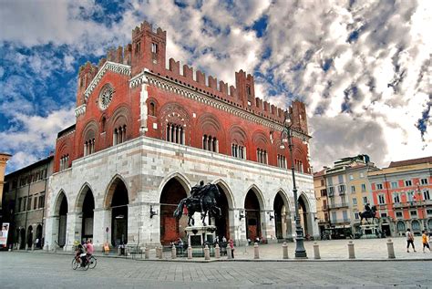 concessionari rolex piacenza piazza cavalli|Volta Piacenza .